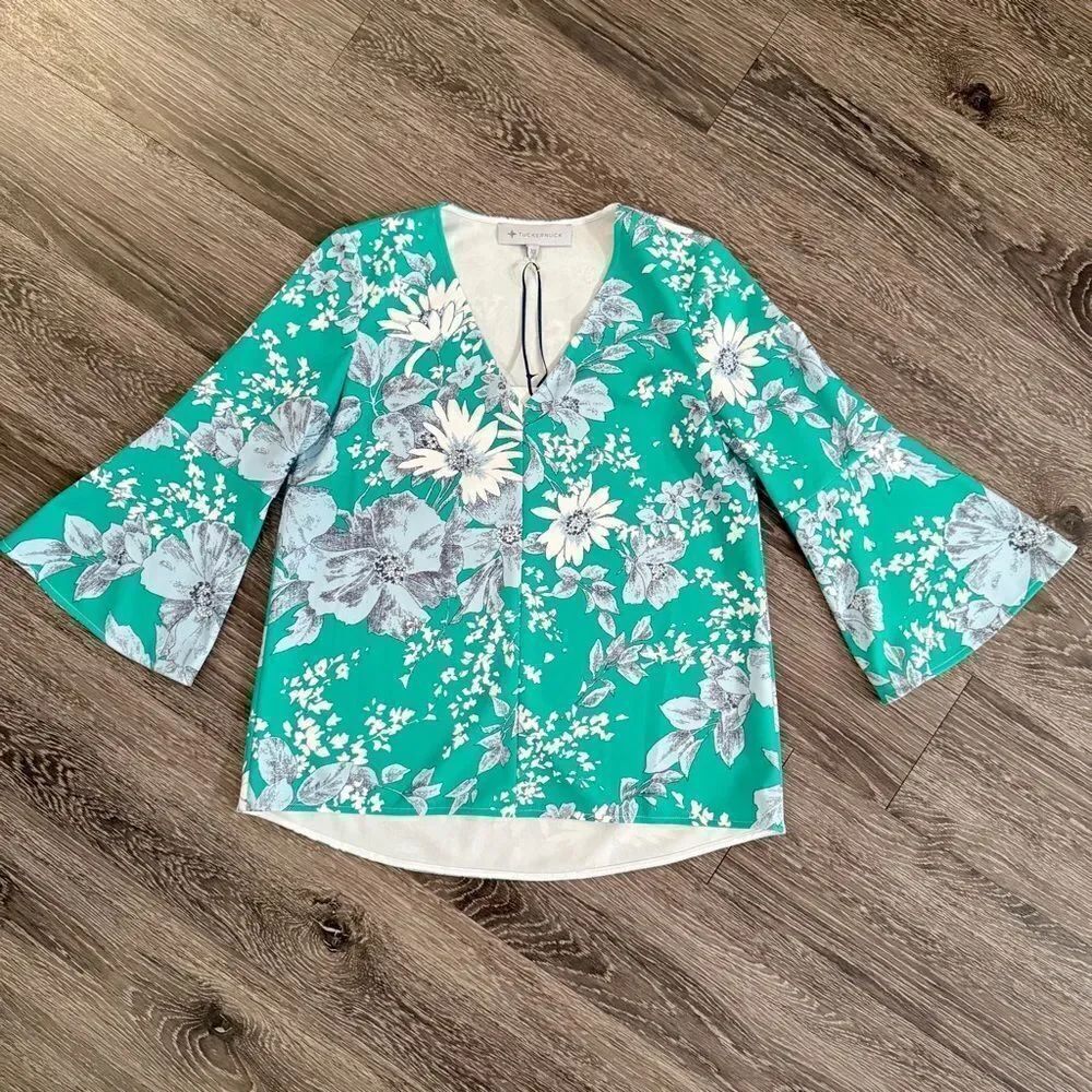 Tuckernuck Size Green Botanical Floral Blouse Shirt V-neck 3/4 Sleeves New